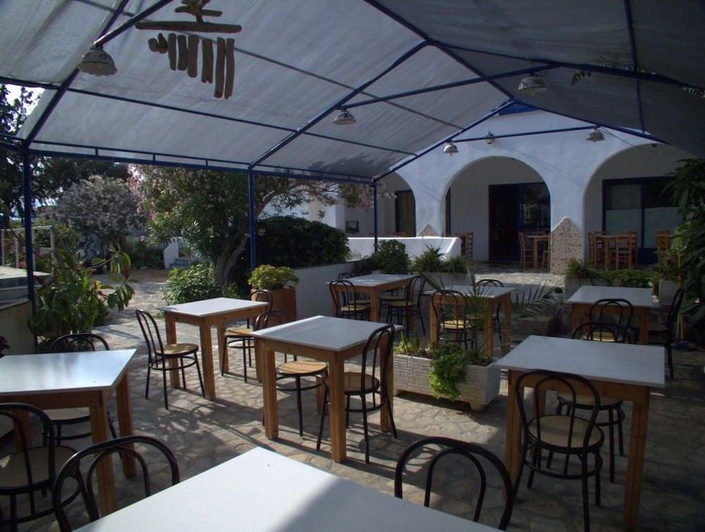 Hotel Sofia Marathokampos Exterior photo