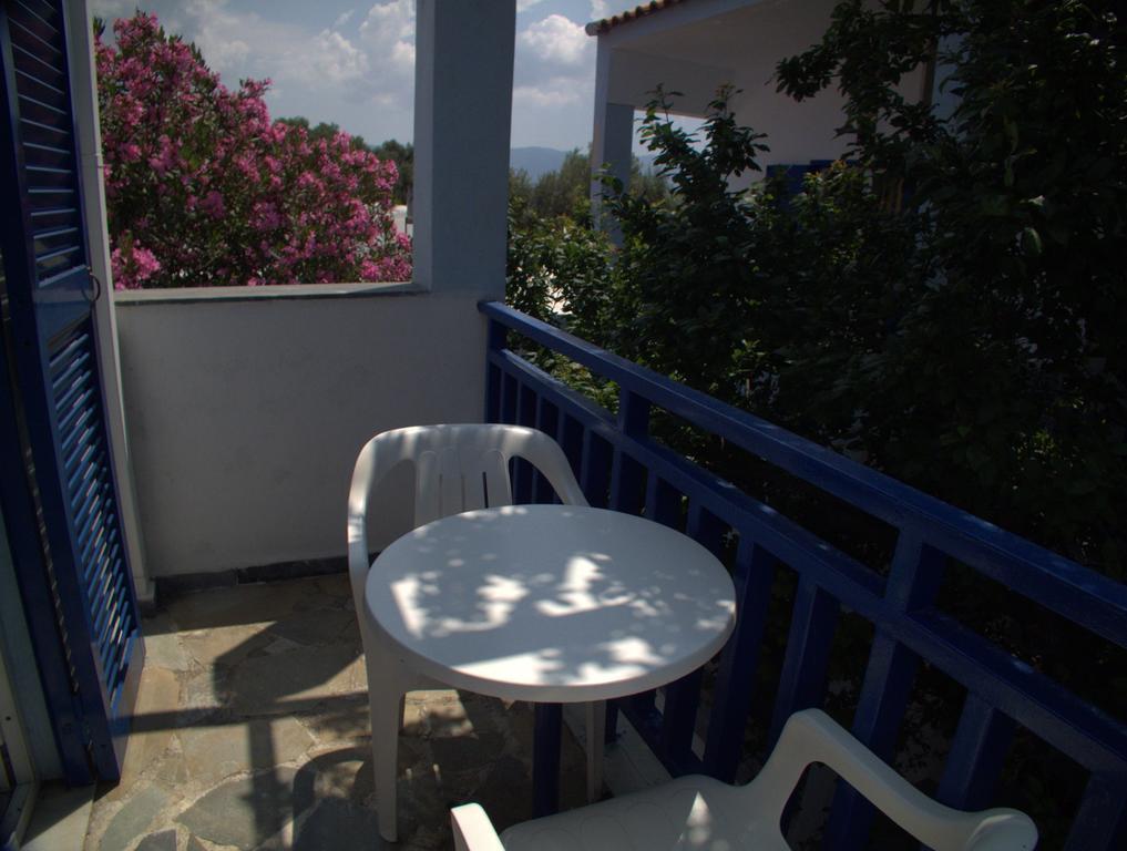 Hotel Sofia Marathokampos Exterior photo